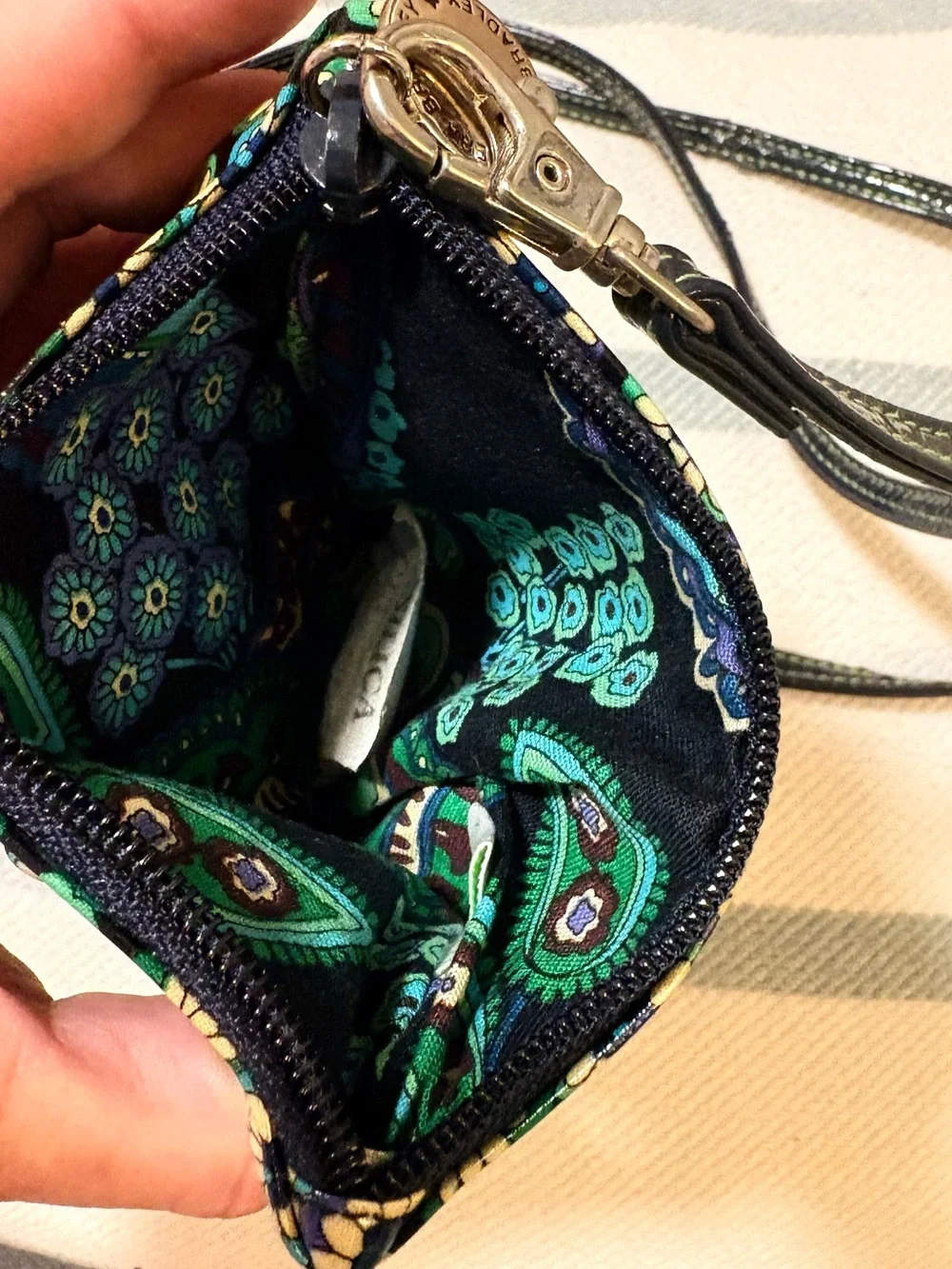 Vintage Vera Bradley crossbody vinyl bow shape, double pocket